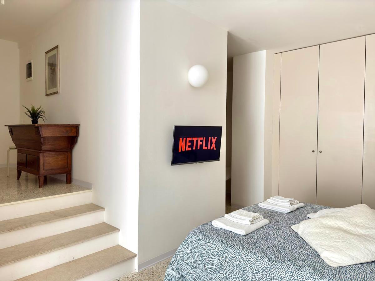 מילאנו Minimal Apartment Navigli מראה חיצוני תמונה