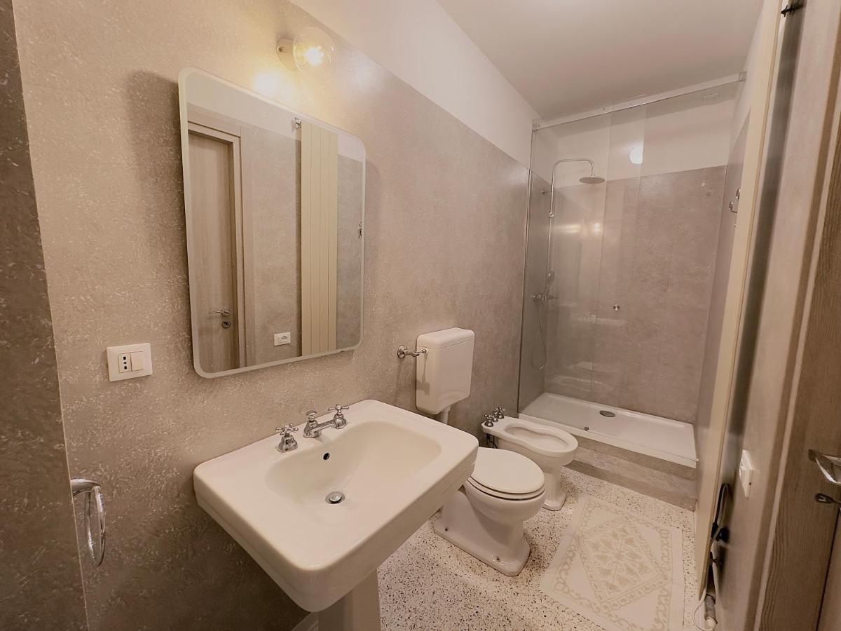 מילאנו Minimal Apartment Navigli מראה חיצוני תמונה