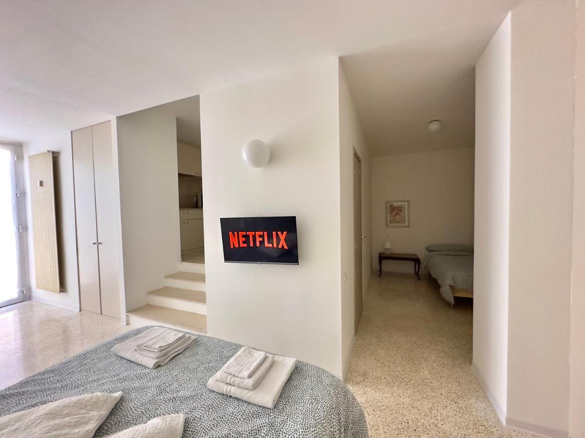 מילאנו Minimal Apartment Navigli מראה חיצוני תמונה